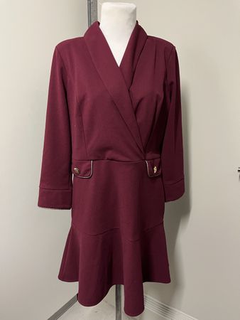 Viskose Kleid mit Volant, wie neu!