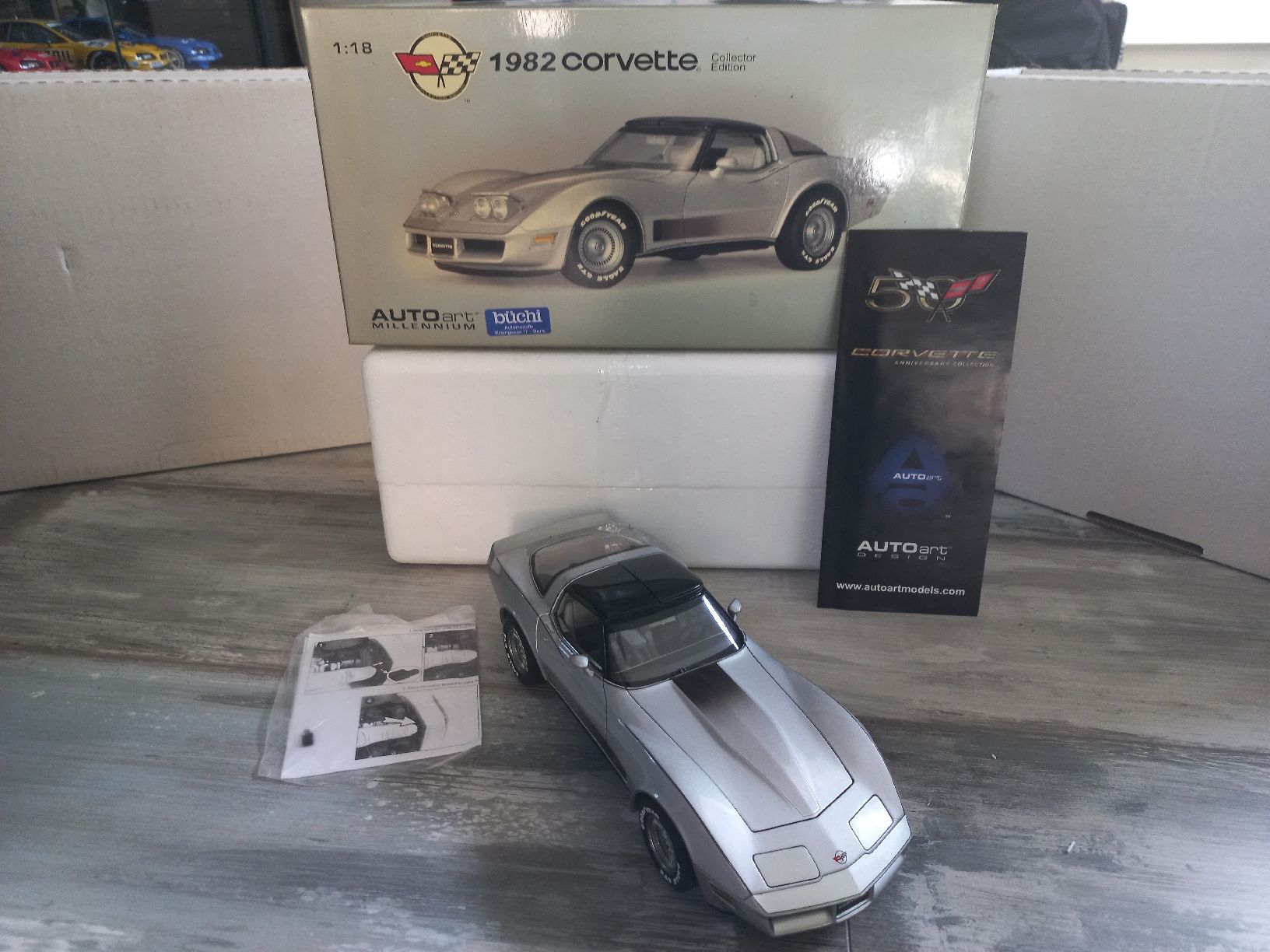Autoart Modellautos: Chevrolet Corvette C3 1/18 Autoart – Gebraucht aus Attalens von remy_s00