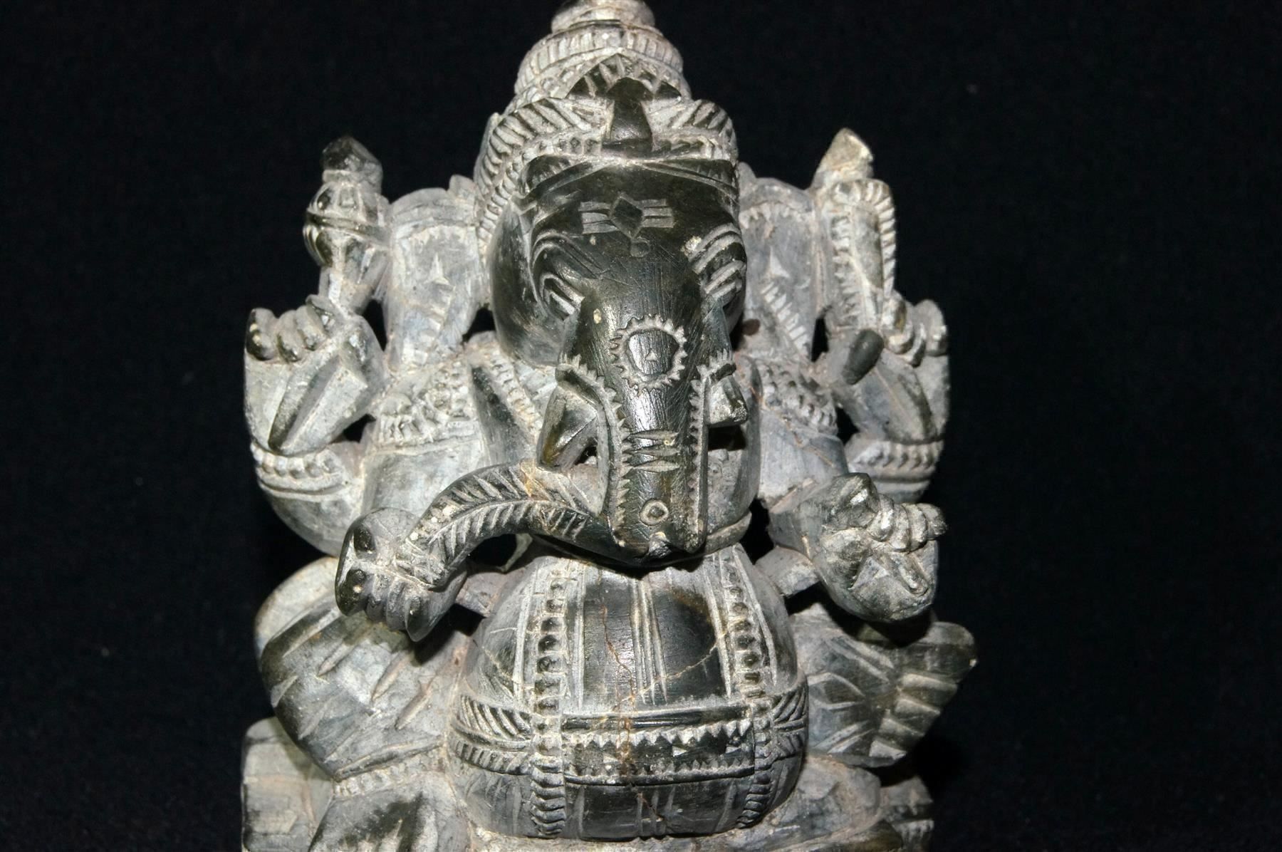 Sculture & Statue: Ganesha aus grauem Stein gemeisselt – Usato da Geroldswil venduto da ARTEFACTO 1