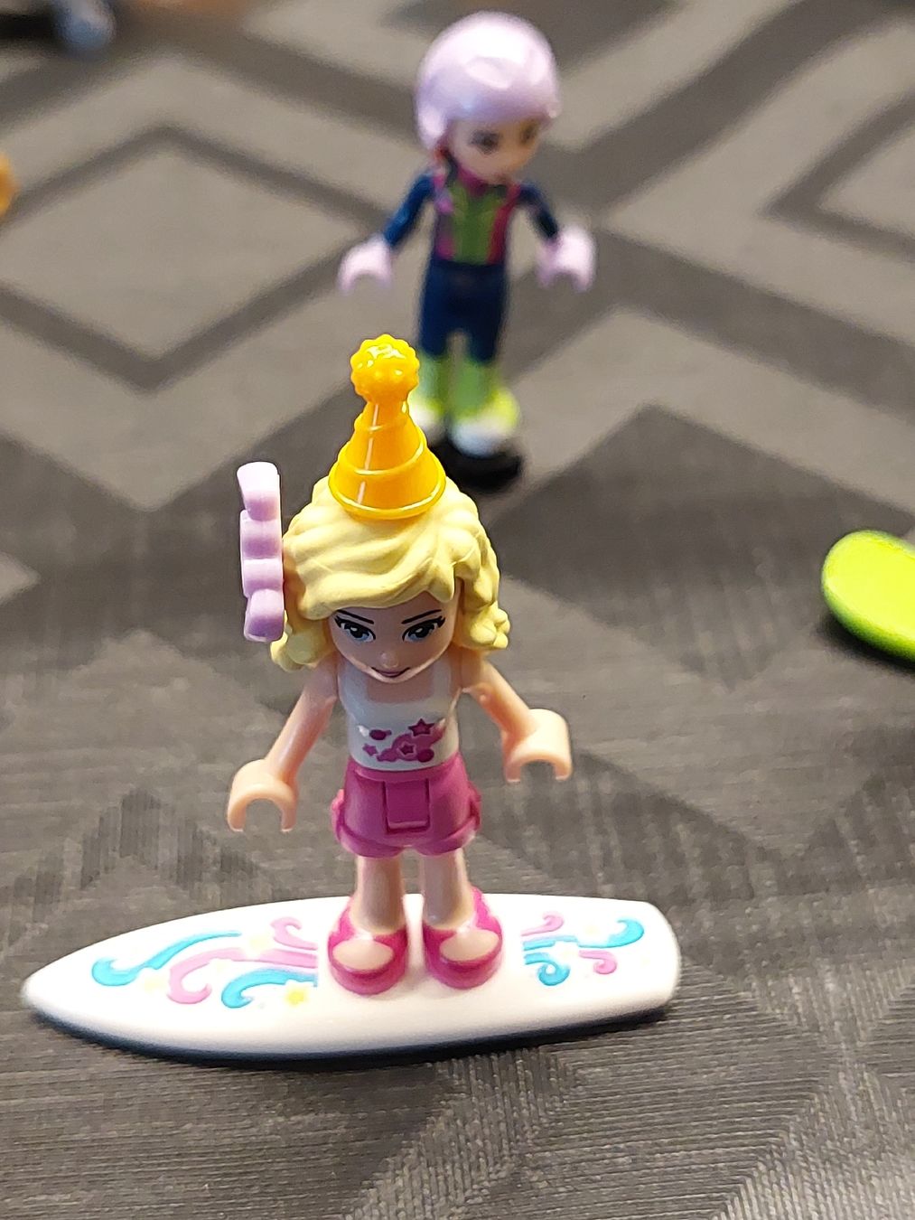 Lego Figuren: 3 Lego Friends Figuren  – Gebraucht aus Zetzwil von sti_x9xf 2