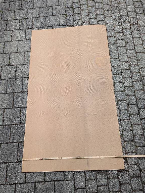 Piatti di portata: Hartfaserplatten 3mm – Usato da Lützelflüh-Goldb venduto da SchuetzP 1