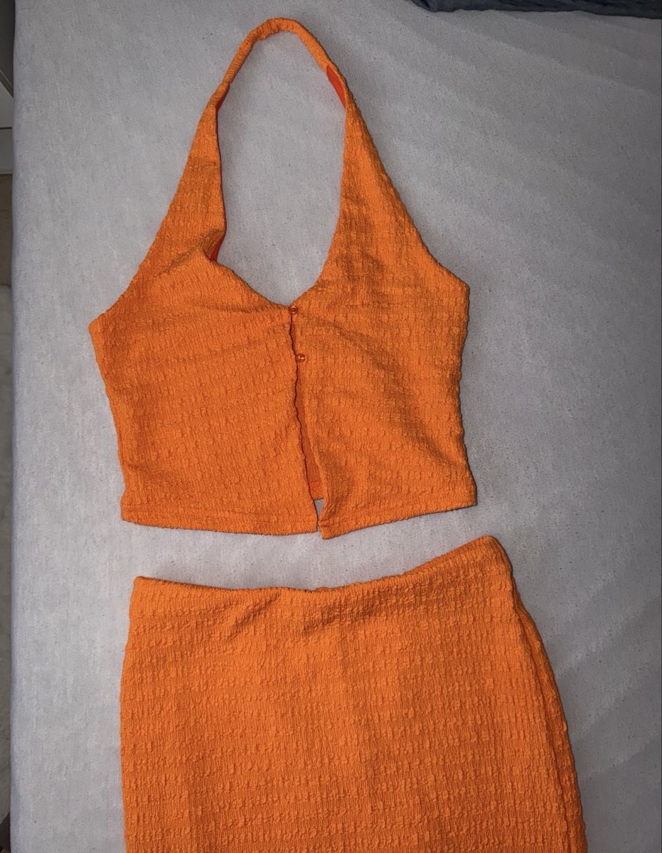 Shein Lots de vêtements: Oranges Zweiteler Set – Neuf (Voir description) à Oftringen par soraia.i