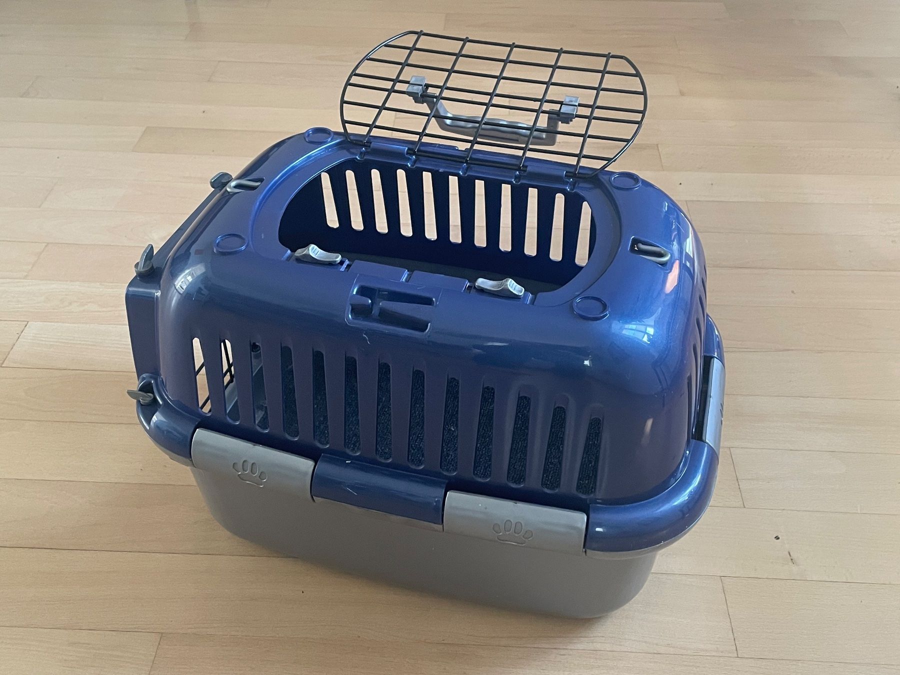 Käfige, Transport & Sicherheit: Katzentransportbox – Gebraucht aus Aarberg von Dofra 1
