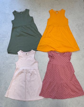 Kleidli Kleidchen Grösse 98