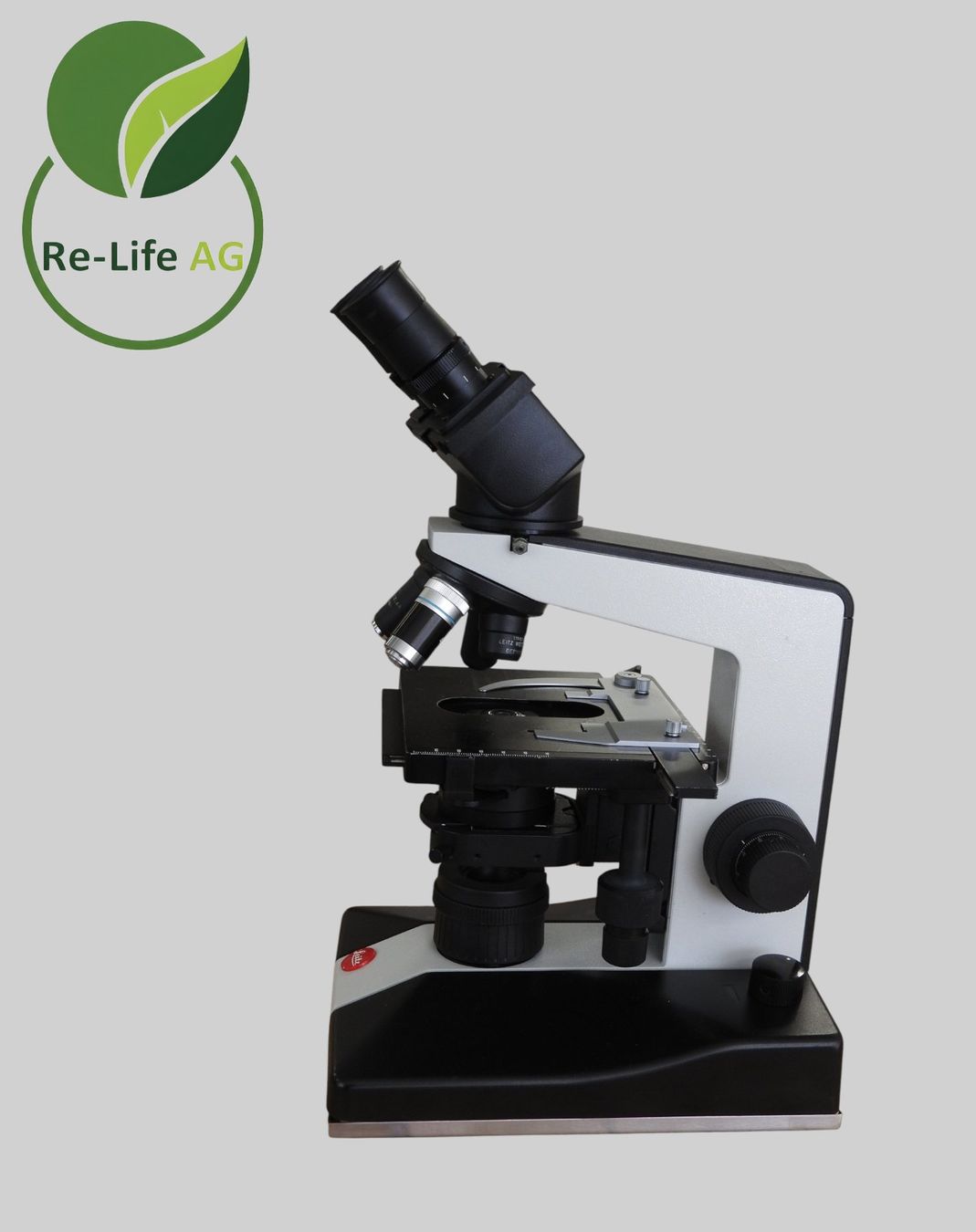 Leitz Microscopi: Leitz Biomed 020-507.010 Optical (light) Microscope – Usato da Reinach BL venduto da Re-LifeAG_Labor 2