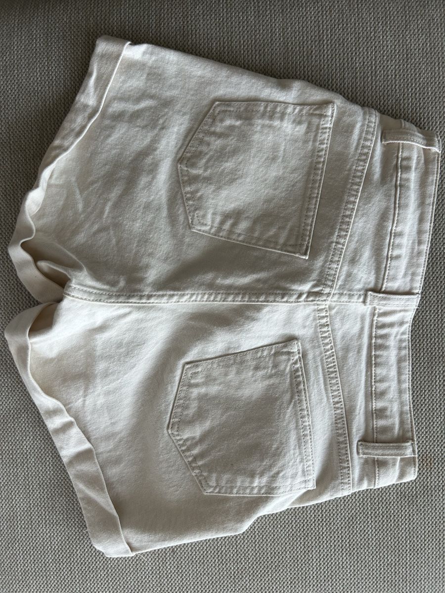 H&M Jeans: H&M short beige size 36 – Neu (gemäss Beschreibung) aus Epalinges von kat_lyp6 2