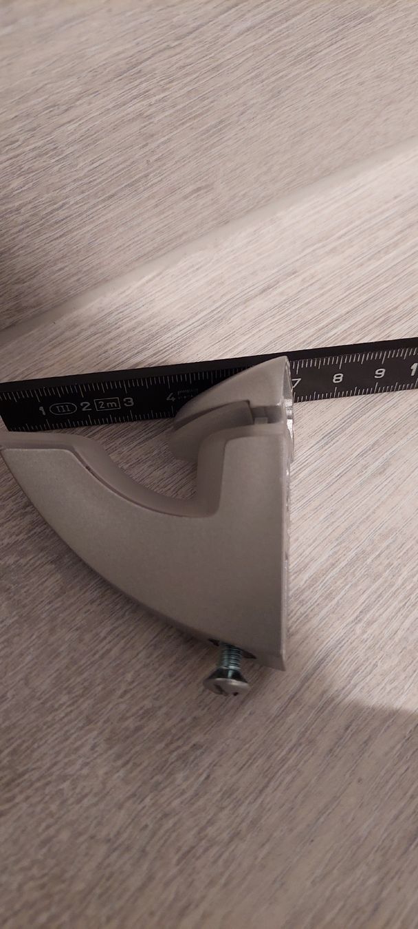 Scaffali: Tablarhalter 6x gross 2x klein – Usato da Muri AG venduto da nindo1 4