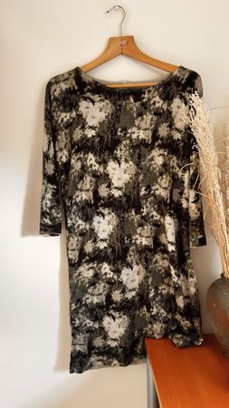 Dam T-Shirt floral print m/L guter Zustand