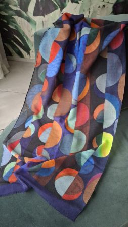Neuer Wollschal 100 % Wolle, Made in Italy
