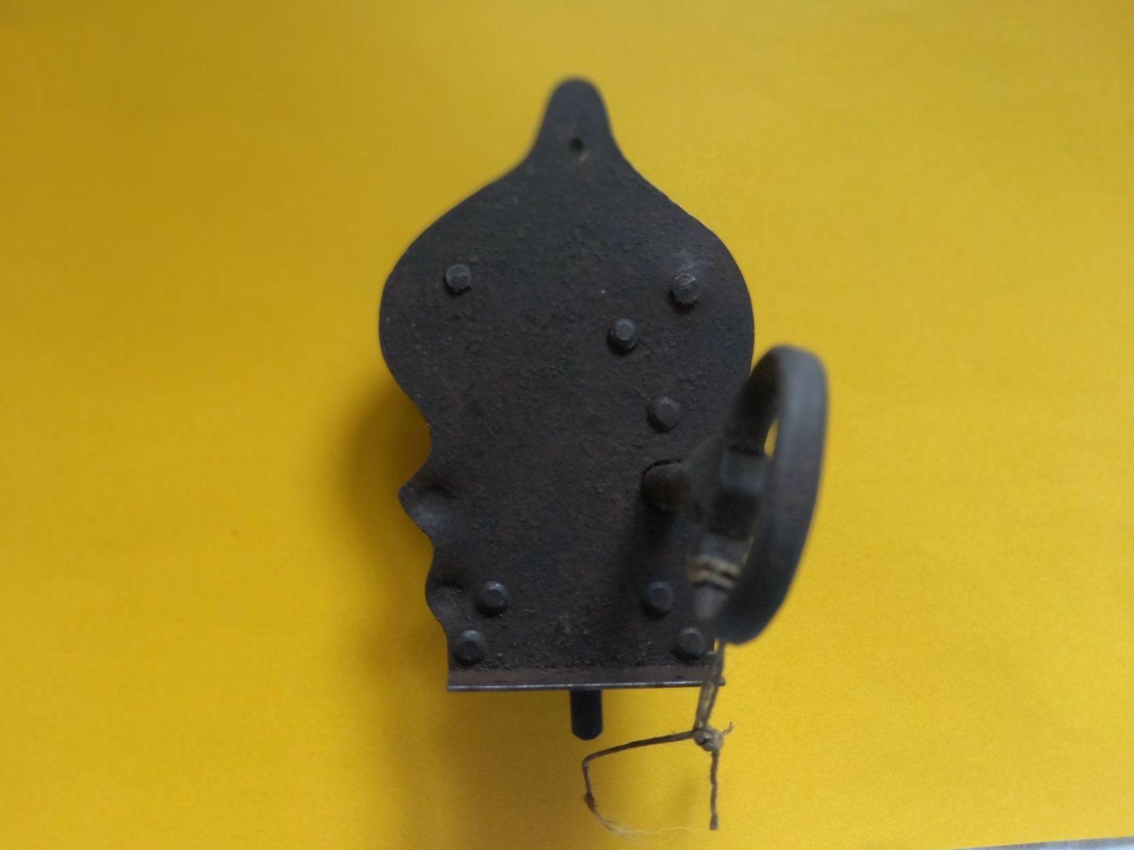 Lucchetti: Serrure ancienne de coffre en fer forgé avec sa clef – Usato da Rossens FR venduto da Souris1