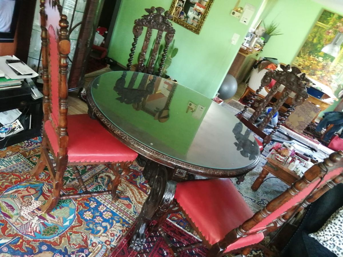 Set tavolo e sedie: Antike Tisch und Stühle – Usato da Bernhardzell venduto da Dorota07 5