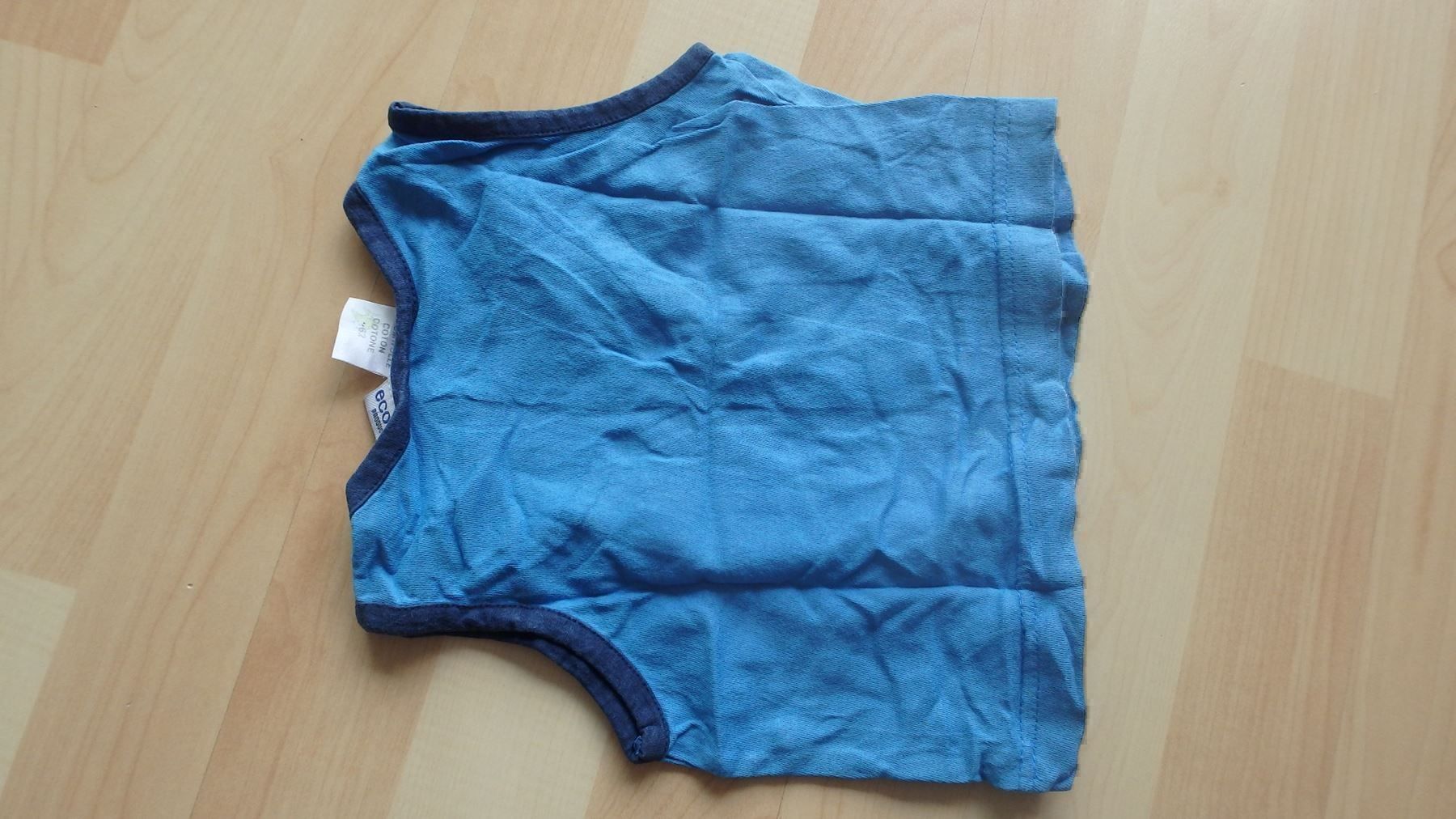 Hemden, T-Shirts & Polos: Ärmelloses Shirt Gr 62 von eco – Gebraucht aus Riehen von India13 1