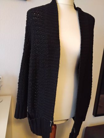 Gardigan noir chaud et confortable, Bershka