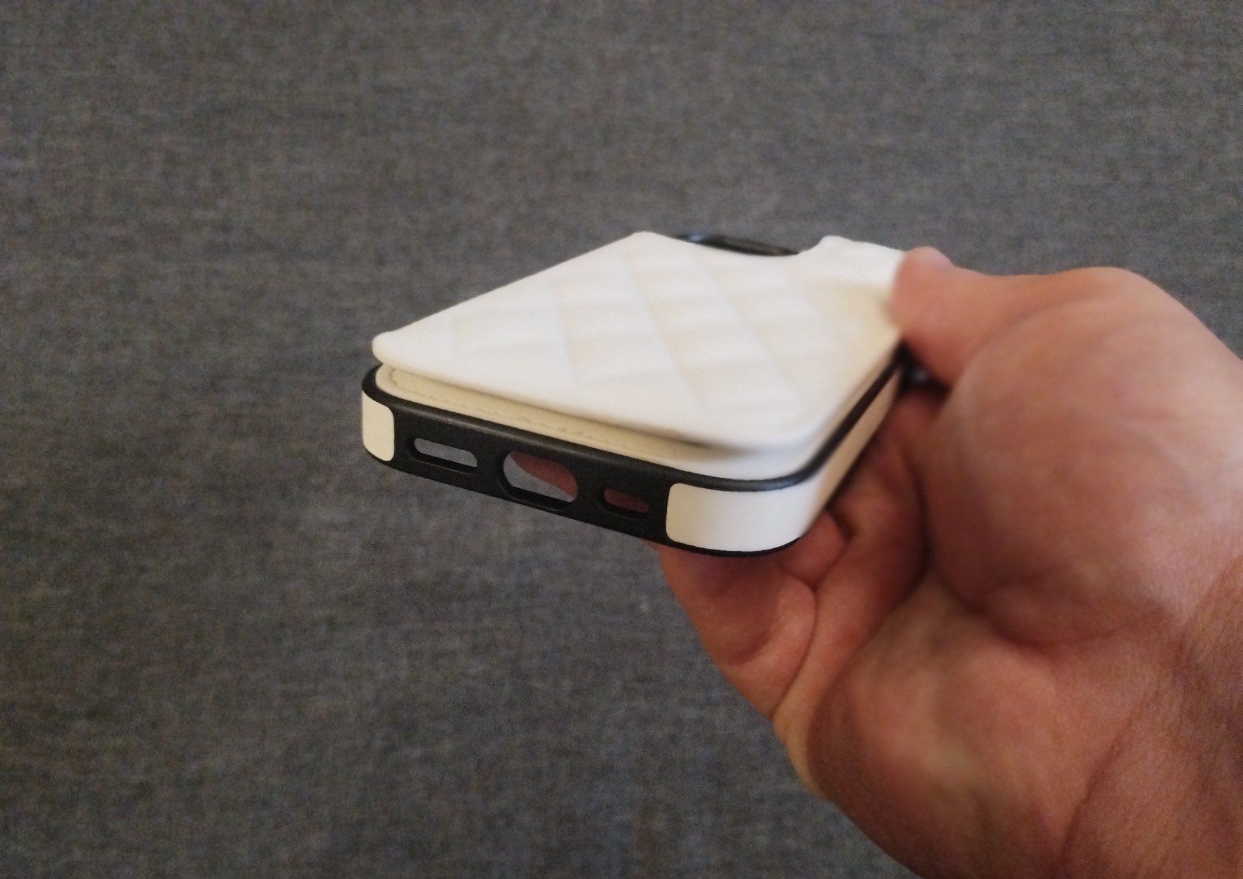 Apple Cover & Protezioni schermo: Magnetische Wallet für iPhone 15 Pro Max – Nuovo (secondo la descrizione) da Lausanne venduto da KUNKI-DESTOCK 4