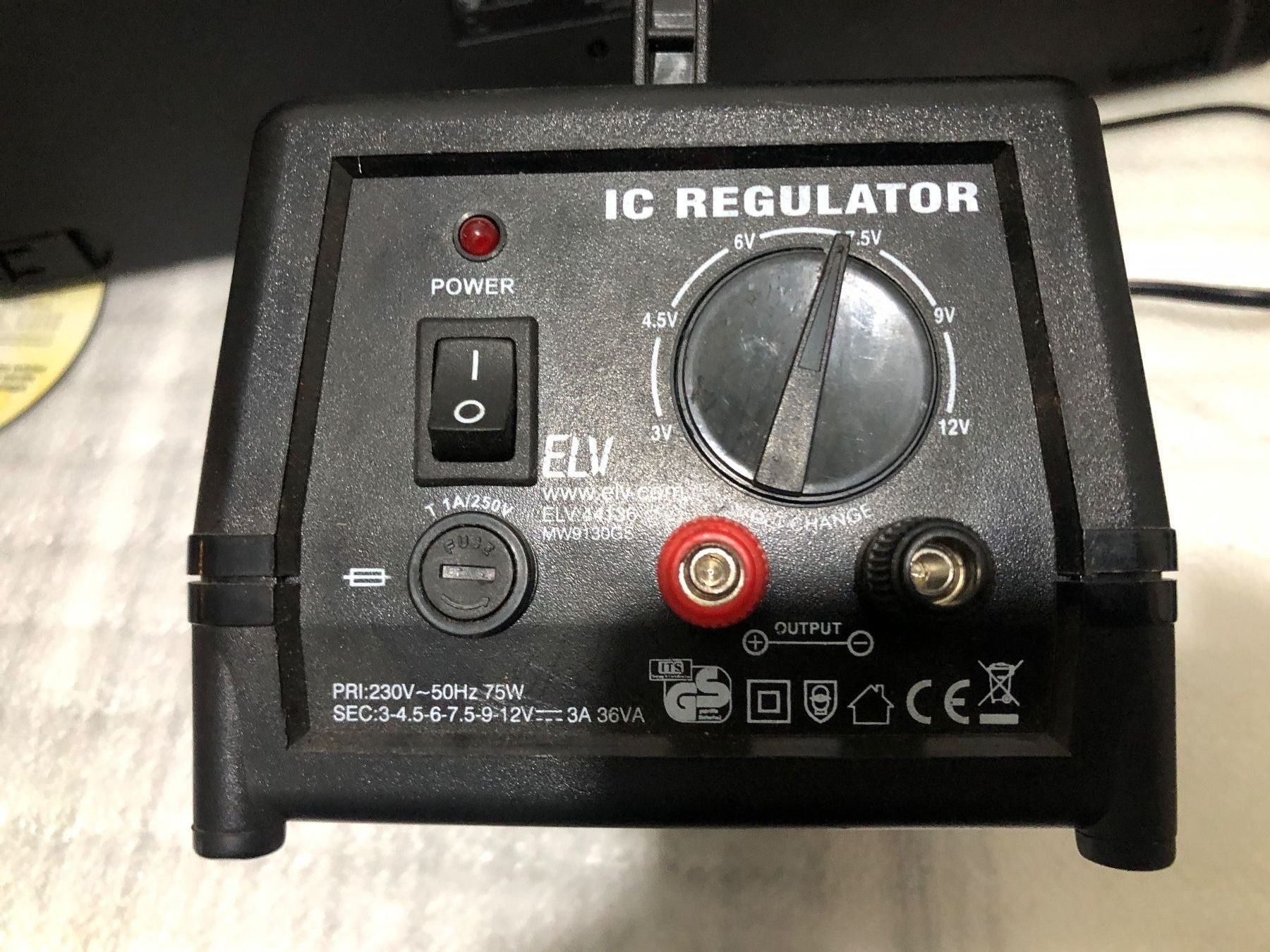 Composants électroniques: Power supply 3-12v  3A – D'occasion à Biel-Bienne par alos07 1