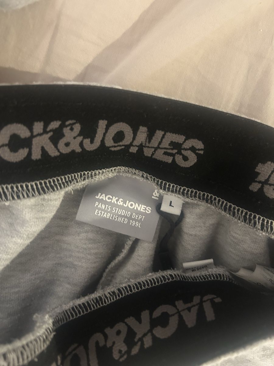 Jack & Jones Pantaloni: Jack&Jones Trainerhosen Grau – Nuovo (secondo la descrizione) da Oberentfelden venduto da ZimmermaD1 2