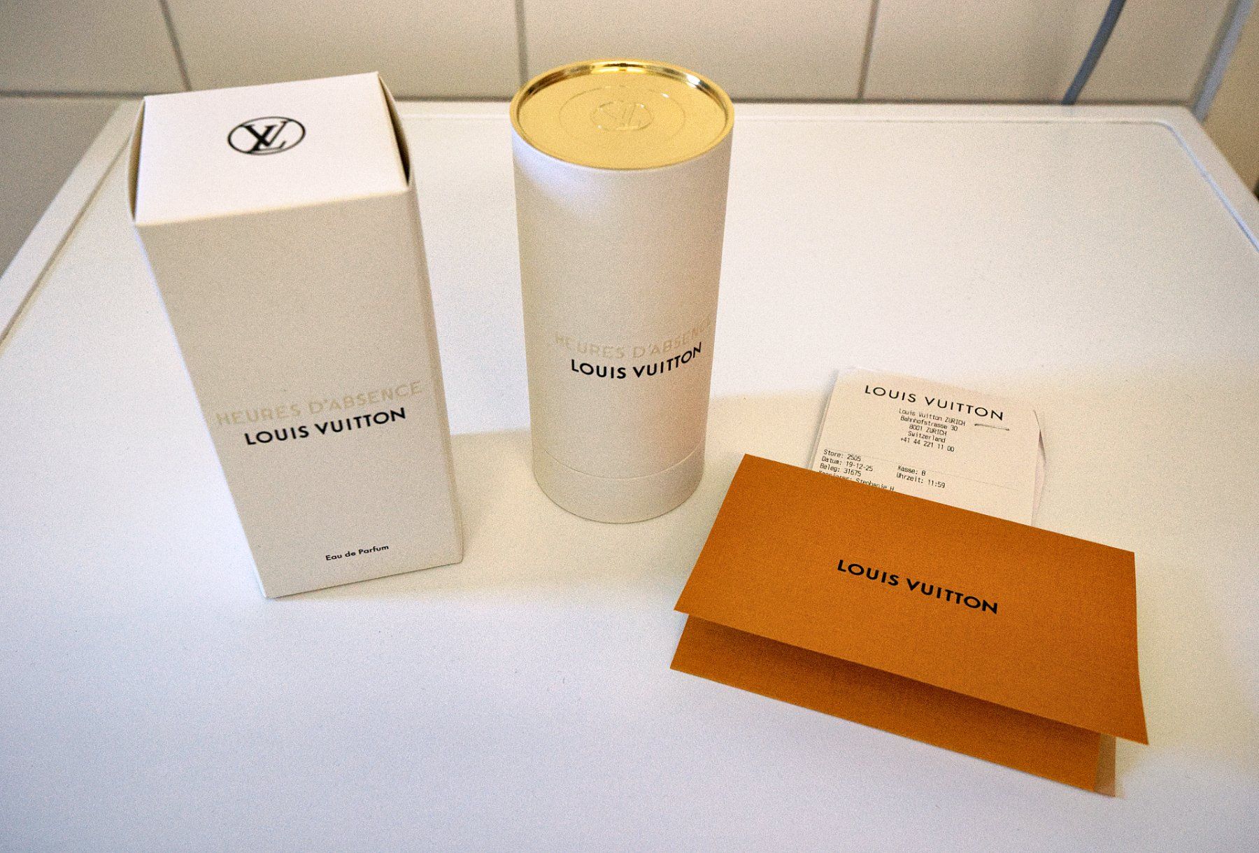 Louis Vuitton Profumi & Eau de Toilette: Louis Vuitton Heures d'Absence 100 ml | 99 % voll – Nuovo (secondo la descrizione) da Wetzikon ZH venduto da khaldrogo 1