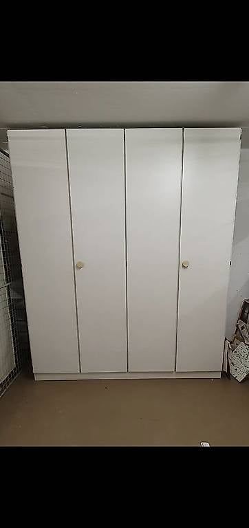 Armadi: Armadio bianco GRATIS – Usato da Zürich venduto da zuHause75