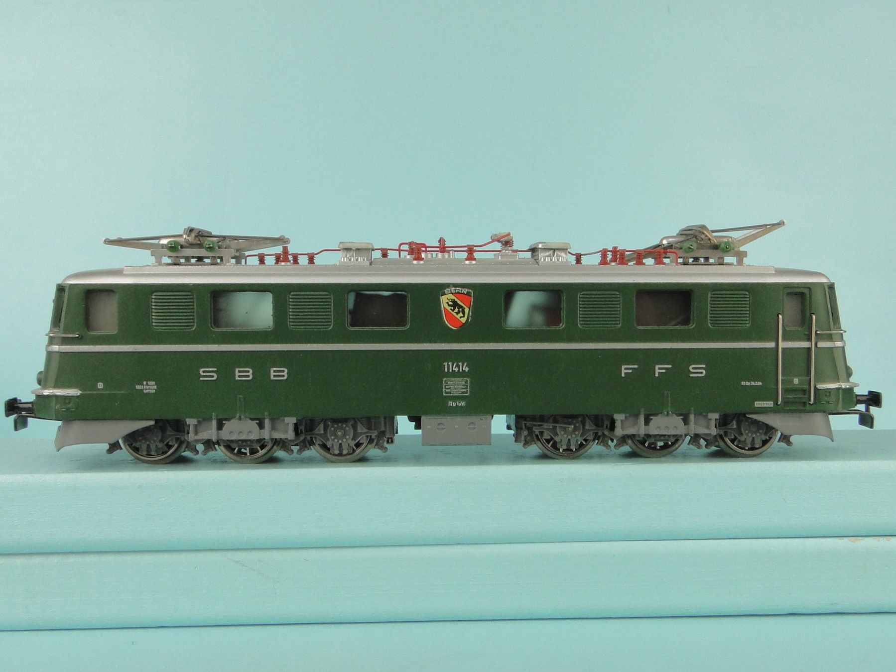 Märklin Modellini di ferrovie: Märklin 3050  SBB Ae 6/6, Gleichstrom – Usato da Bülach venduto da cann11 2