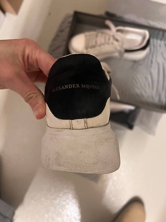 Scarpe da uomo: Alexander Mcqueen Sneaker in white – Usato da Ittigen venduto da san_9pr8 2