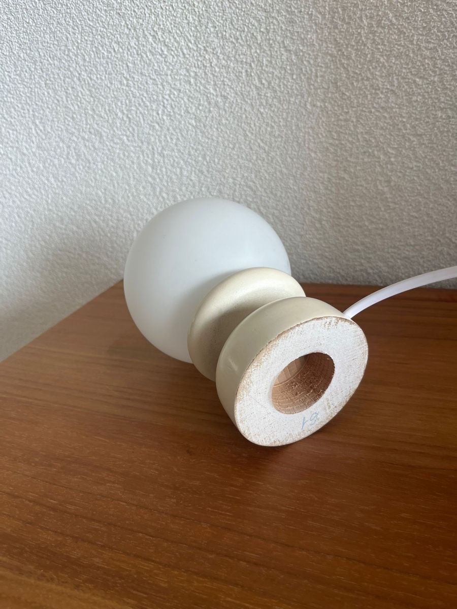 Lampade: Lampe vintage à globe opalin – Usato da Neuchâtel venduto da gir_z6cb 3