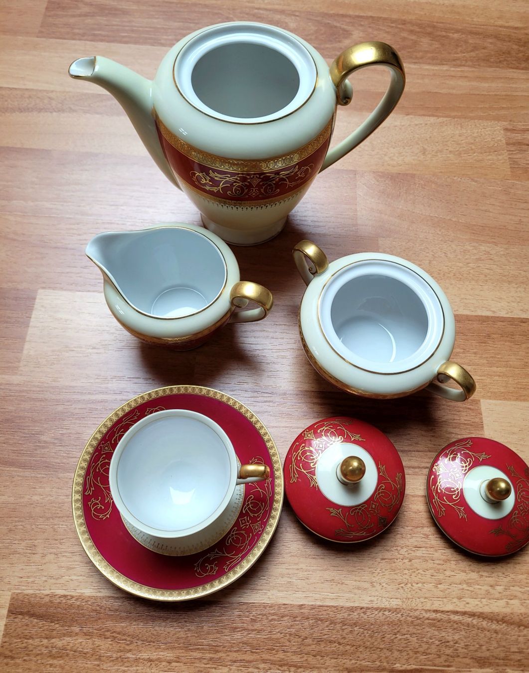 Set di piatti: Kaffee Service vintage – Usato da Schaffhausen venduto da robuco 2