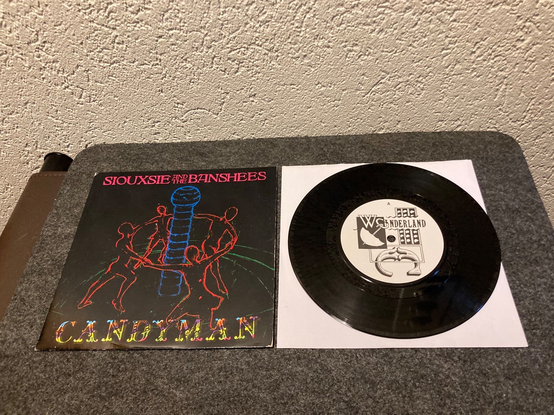 Dischi in vinile: Siouxsie And The Banshees - Candyman – Usato da Fribourg venduto da Karushi