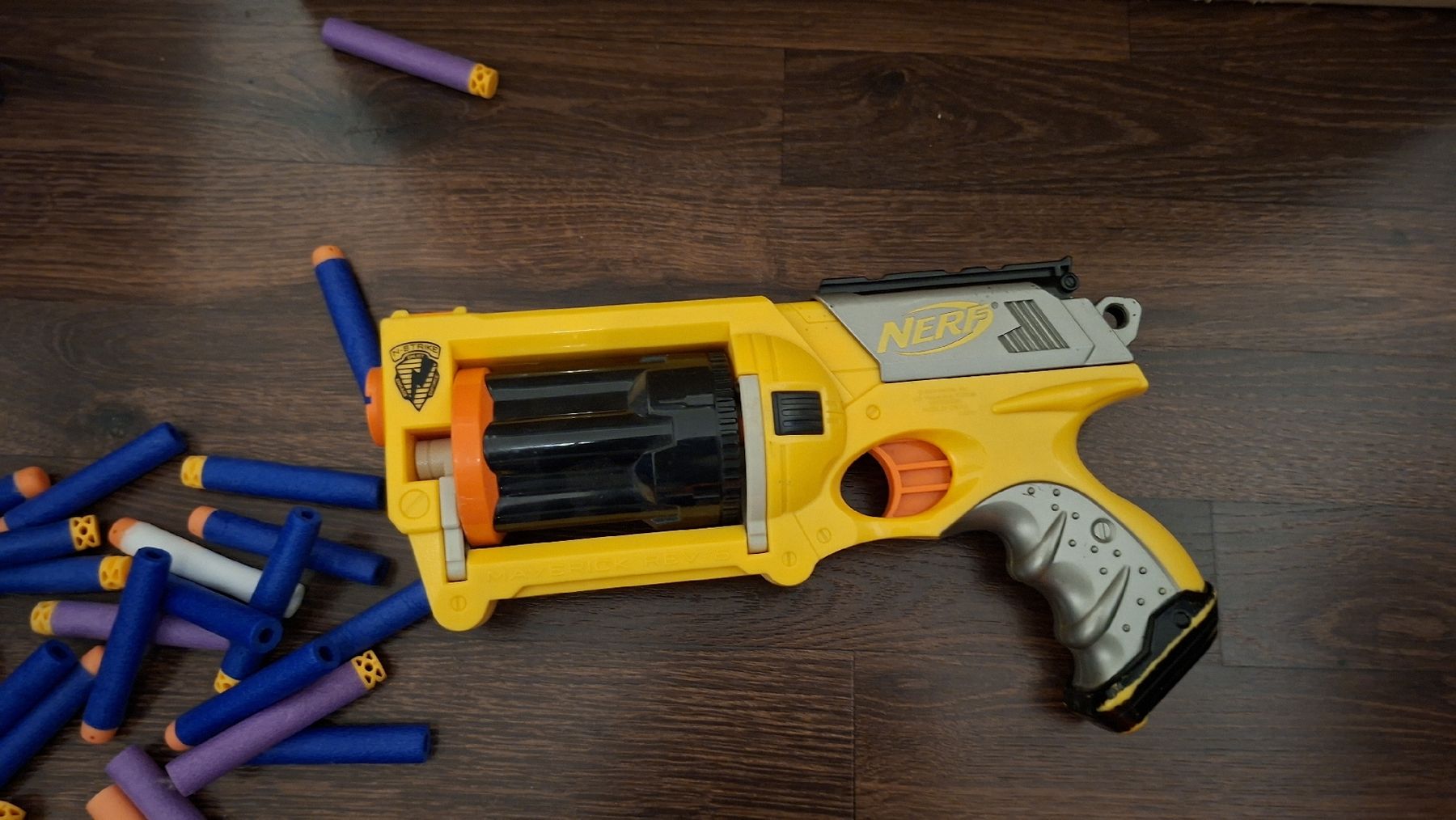 Nerf Giocattoli: 3 pistolets Nerfs – Usato da Domdidier venduto da SophieSG 1