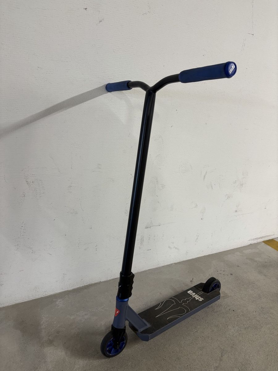 Scooters: Stunt Scooter  – Gebraucht aus Wolfhausen von cel_x2qk