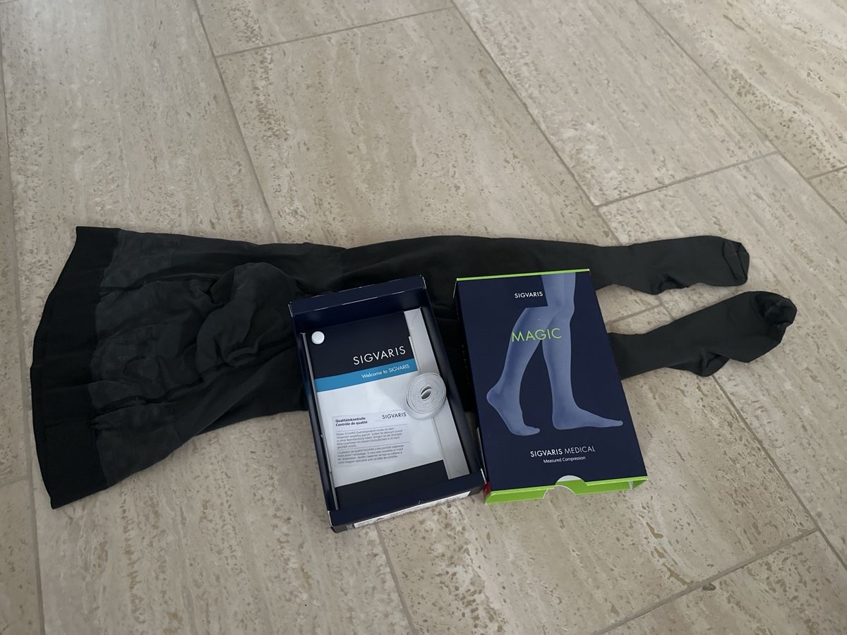 Sigvaris Calze & Collant: Sigvaris MAGIC Maternity Kompressionsstrümpfe XS Plus normal – Usato da Ennetbaden venduto da bargainhunterin 1