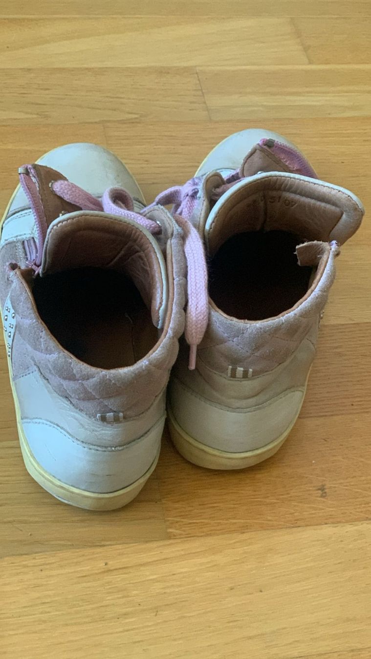 Scarpe da donna: Ledersneaker von Belly Button Gr. 39 – Usato da Geneve venduto da mar_8dyp 1