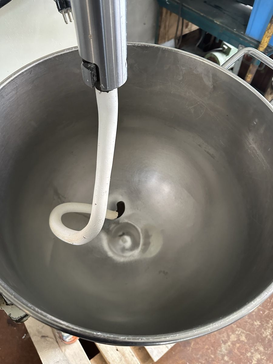Elettrodomestici da cucina: Profi-Teigknetmaschine – Usato da Bützberg venduto da Chisco 2