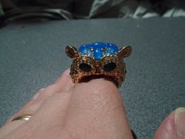 Ring Eule / blaue Steinchen, grüne Augen