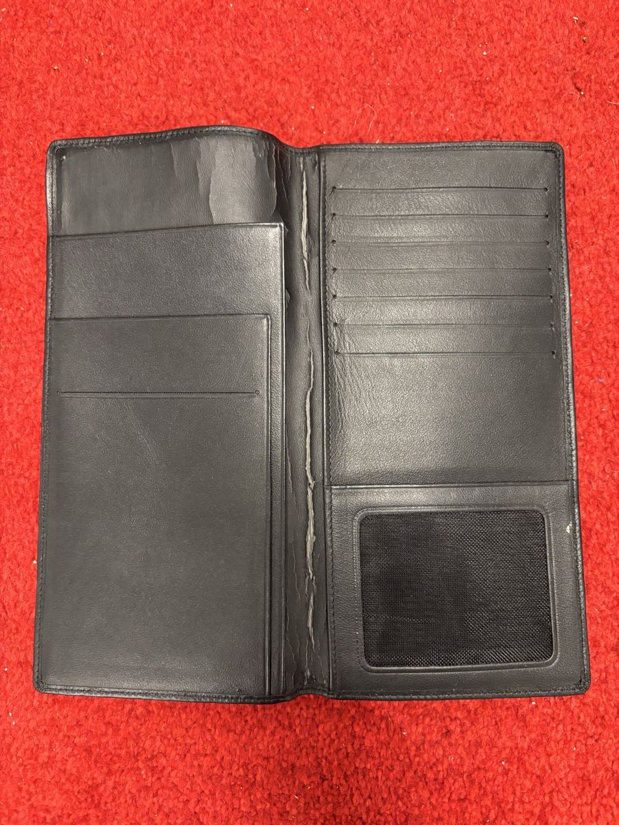 Swissair Portafogli: Schwarze Swissair Leder Brieftasche – Usato da Unteriberg venduto da wg52 2