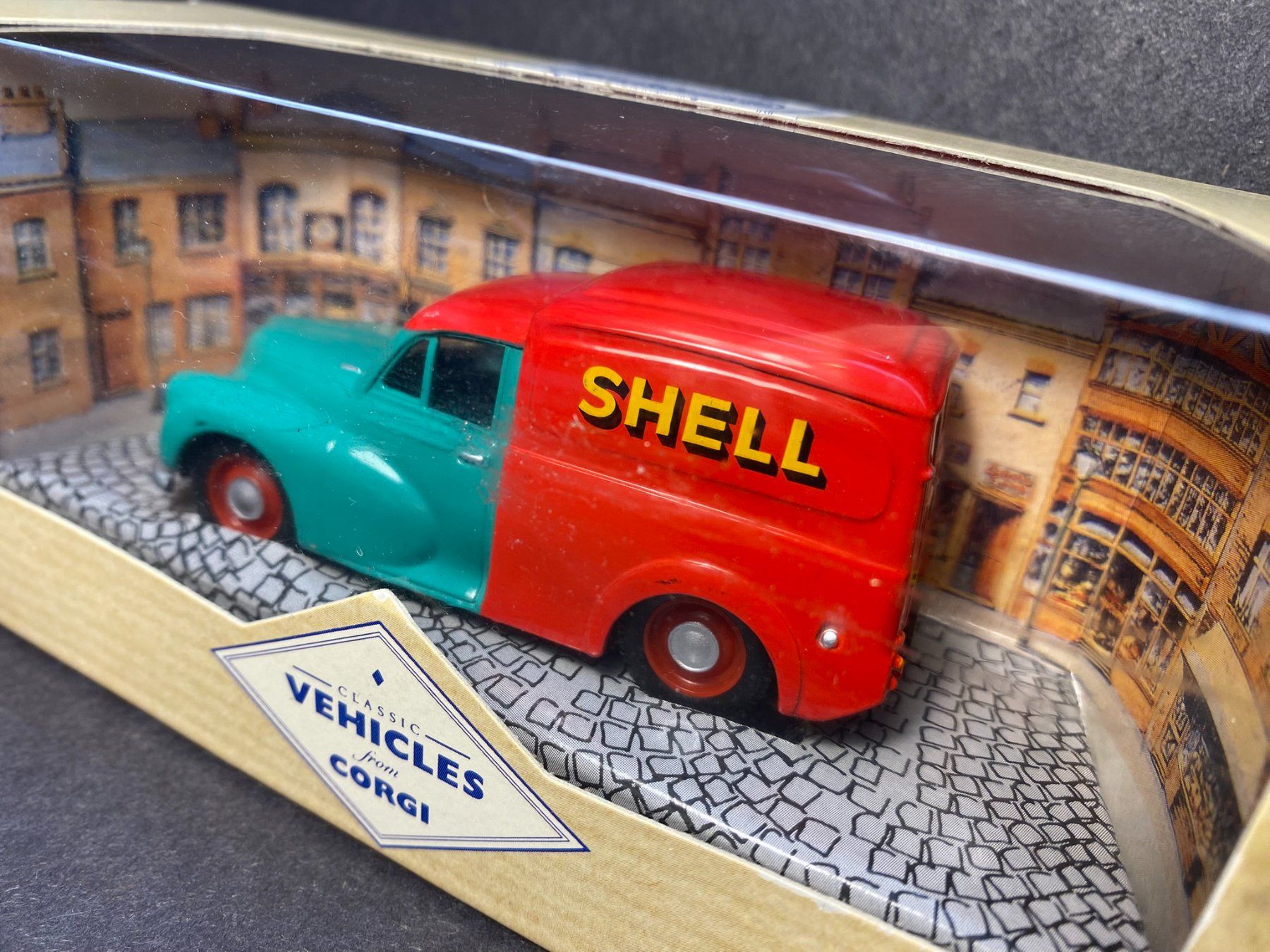 Corgi Toys Modellini d'auto: Morris 1000 Van SHELL - Corgi Classic 1:43 OVP – Nuovo e nell'imballaggio originale da Spiez venduto da Mlandcruiser 2