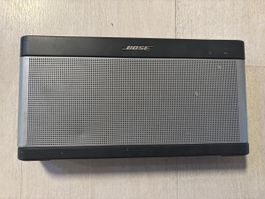 Bose Soundlink Bluetooth Lautsprecher defekt