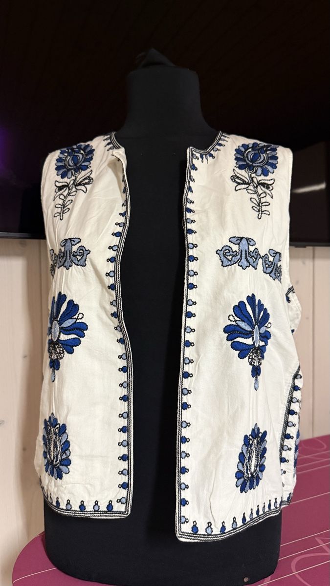 Gilets & Westen: Gilet süss gr S  – Gebraucht aus Haslen GL von rana04