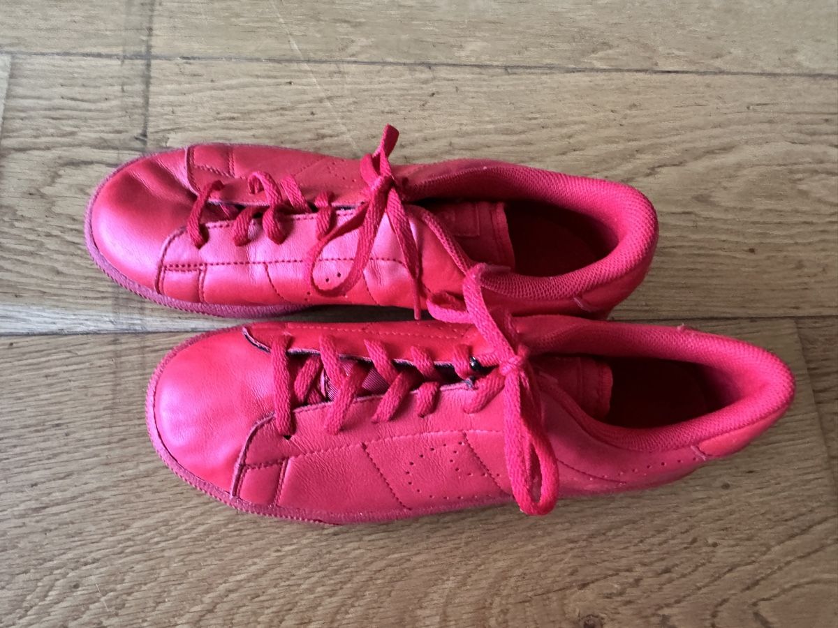 Nike Scarpe da donna: Rote Nike Sneaker, Grösse 38.5 - Top Zustand! – Usato da Basel venduto da boo_dc8c 1