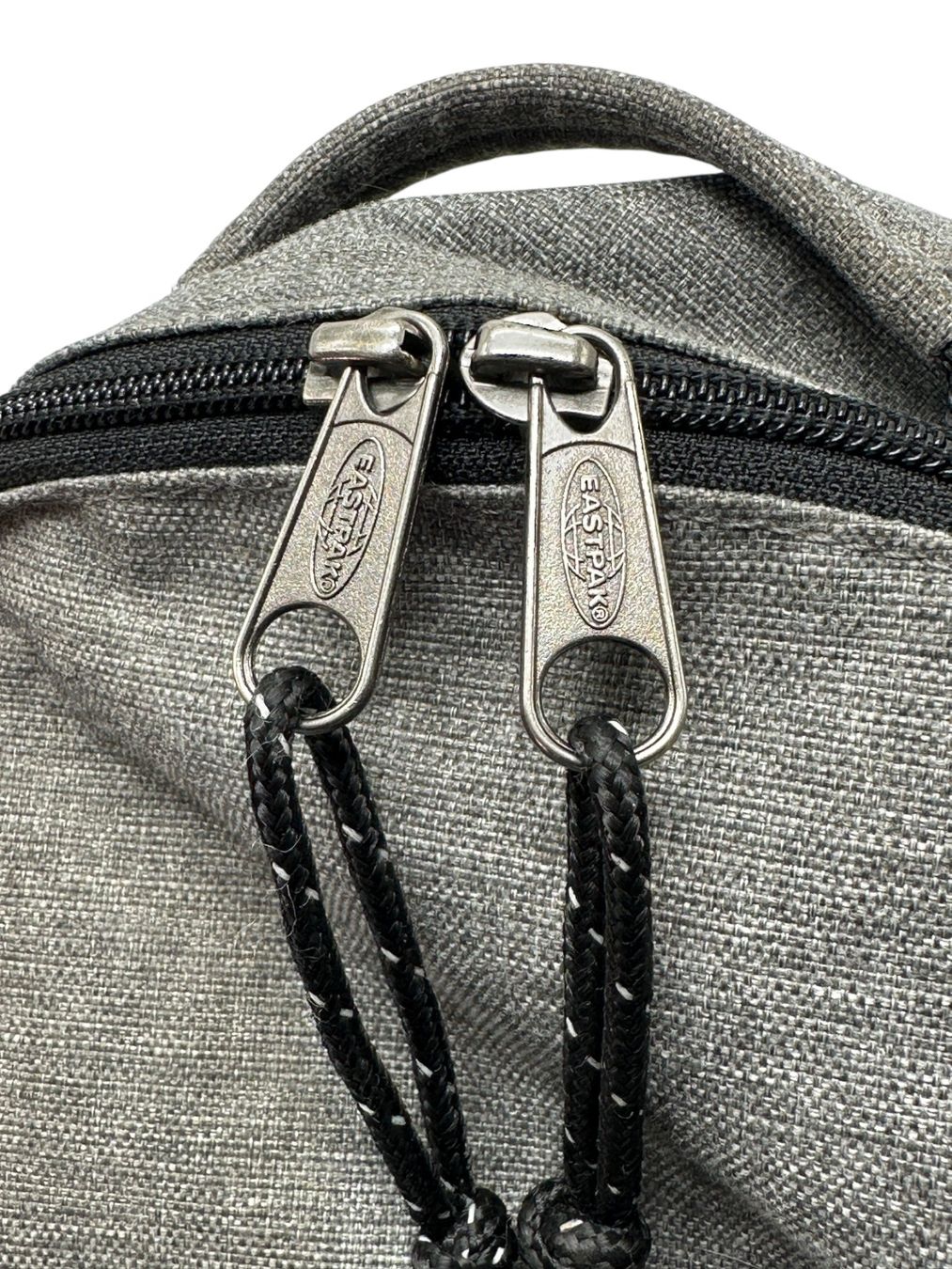 Eastpak Zaini: Eastpak Mini sac à dos gris – Usato da Morges venduto da 1tiquaire 3