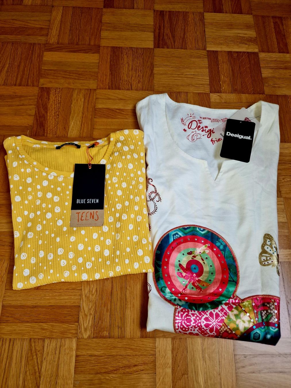 Desigual Ensembles coordonnés: Neu! 2× Mädchen T-Shirt Gr.164 – Neuf avec emballage d'origine à Riehen par CL1n2