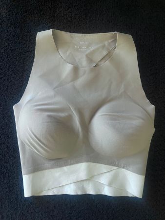 OYSHO Sport-BH/ CropTop in Taube/creme – Gr. M (Cross-Back)