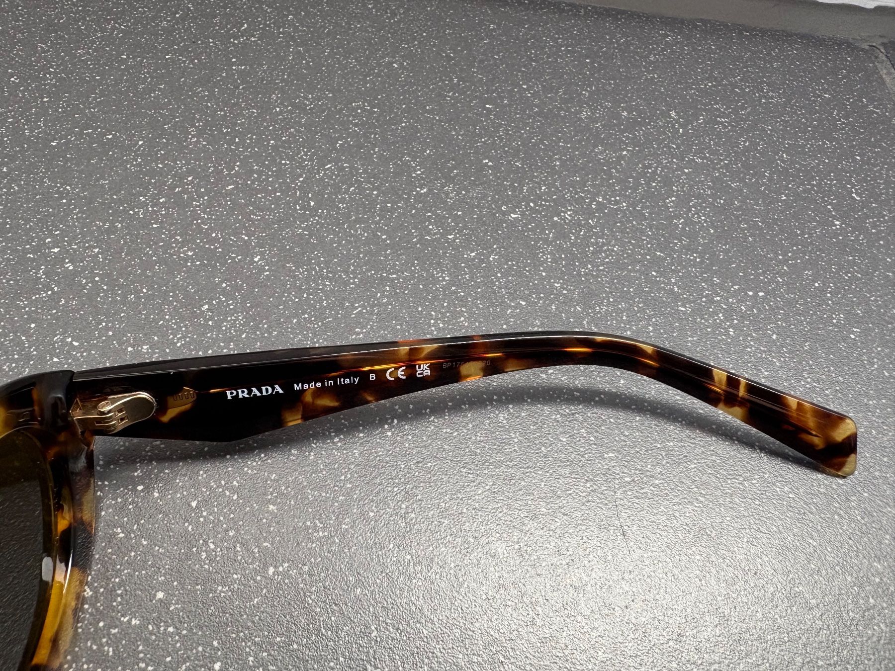 Prada Occhiali & Lenti: Prada Sonnenbrille – Nuovo (secondo la descrizione) da Biel/Bienne venduto da ayyahaga 6