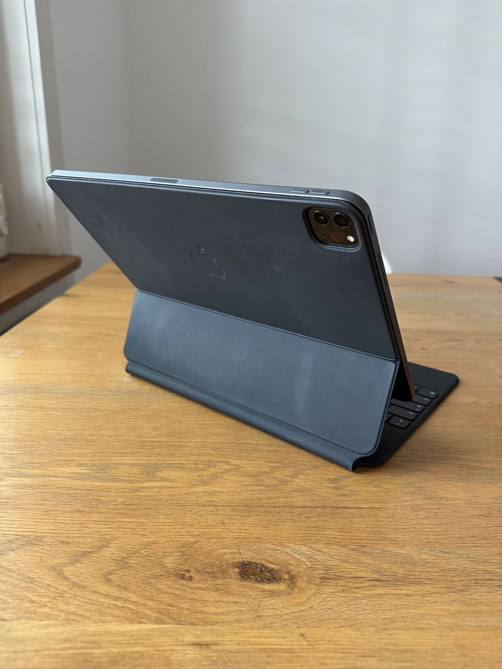 Apple Tablettes PC: iPad Pro 12.9" M1 512GB, mit Magic Keyboard & Apple Pencil 2 – D'occasion à Küsnacht ZH par noah_4463 4