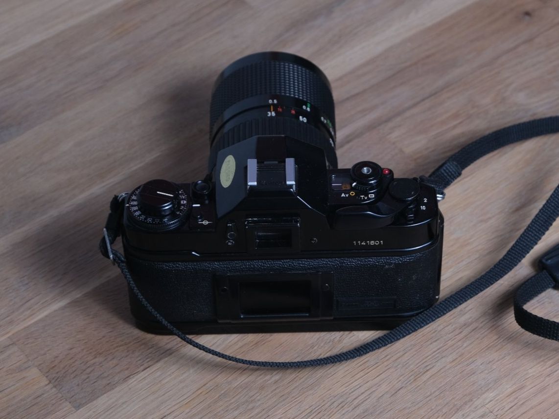 Canon Kamera: Canon A-1 mit 3 Objektiven – Gebraucht aus Kriens von florent1n12 2