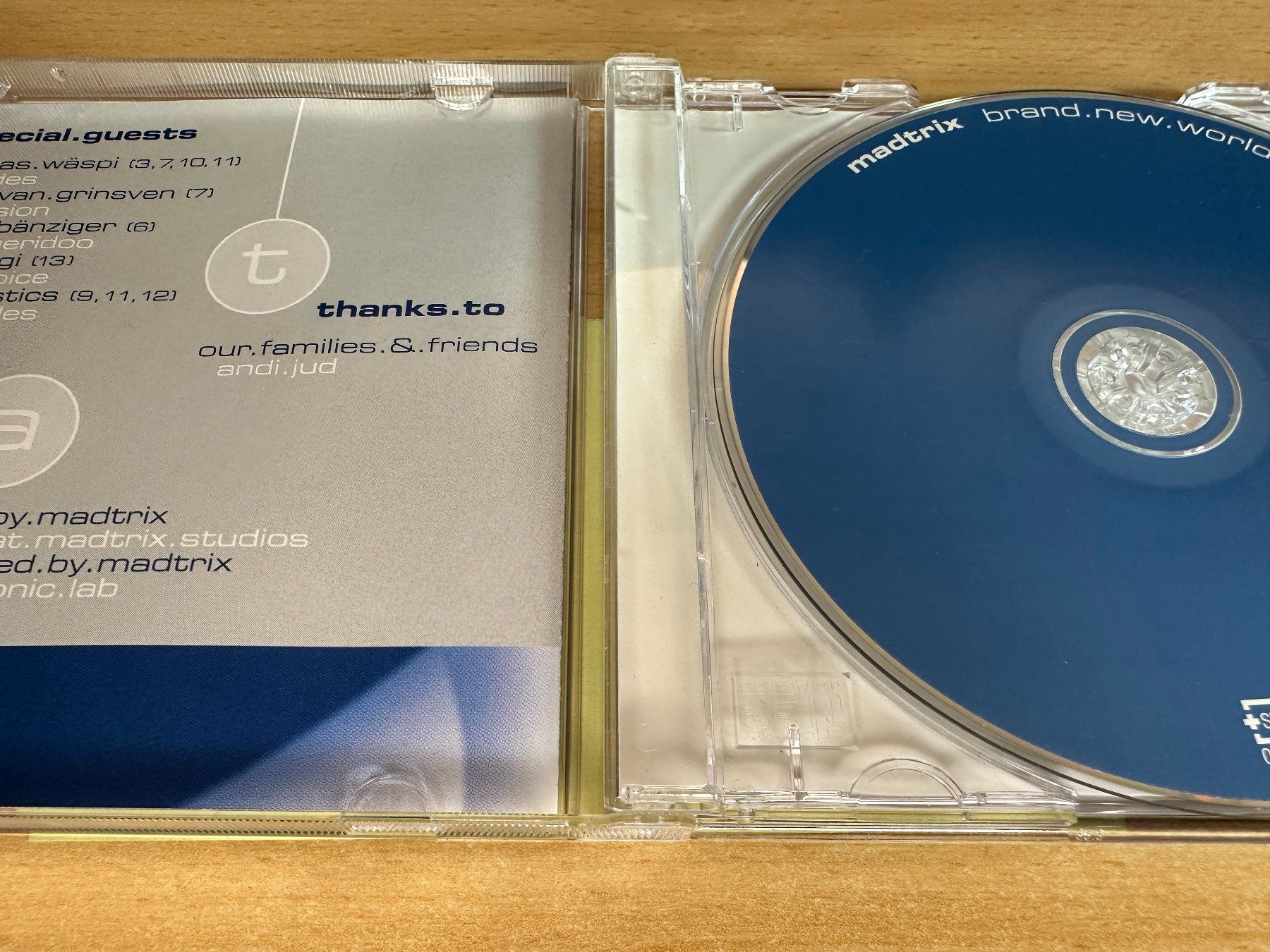 CDs: Madtrix - brand.new.world – Gebraucht aus Rikon im Tösstal von Alpenmutz 2