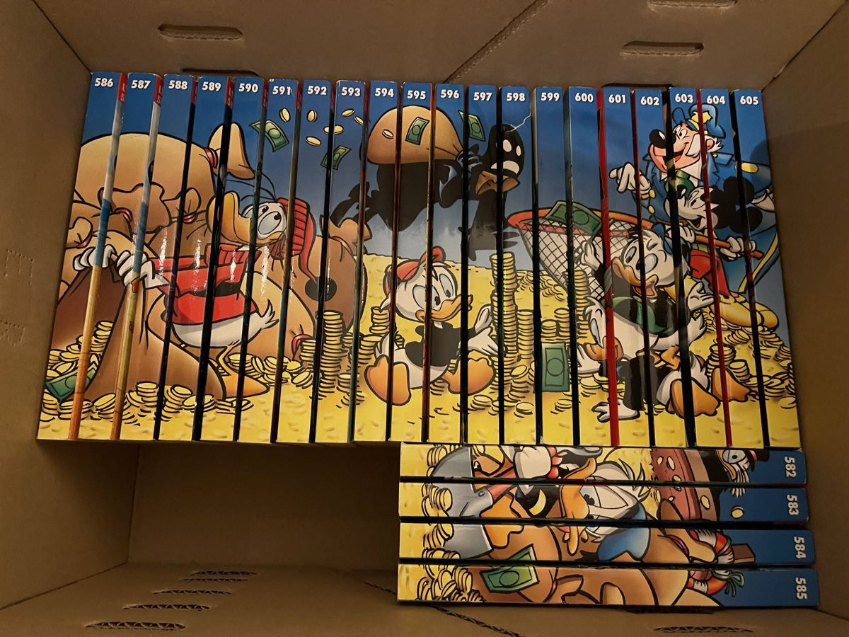 Fumetti: Lustiges Taschenbuch Sammlung 52 Bände – Nuovo (secondo la descrizione) da Bottmingen venduto da Rebuss 2