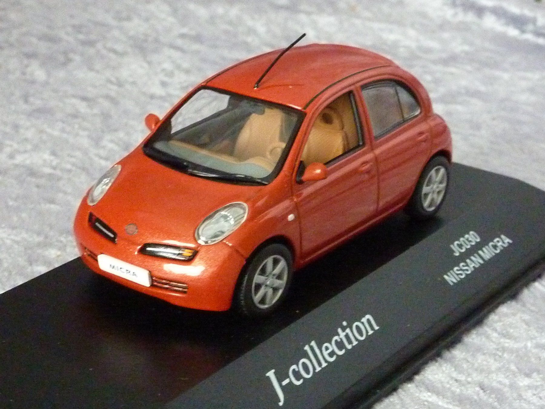 Nissan Modellini d'auto: Nissan Micra – Nuovo e nell'imballaggio originale da Dürrenäsch venduto da modellautos4you 2