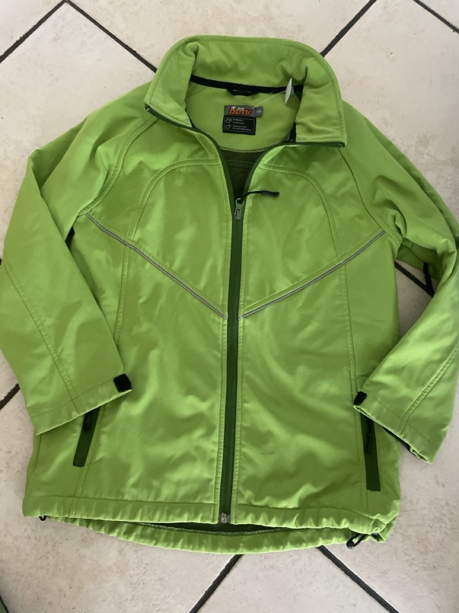 Jacken & Mäntel: Big bear Kinder Softshelljacke winddicht Gr.128 limegreen – Neu (gemäss Beschreibung) aus Obergerlafingen von cabo4