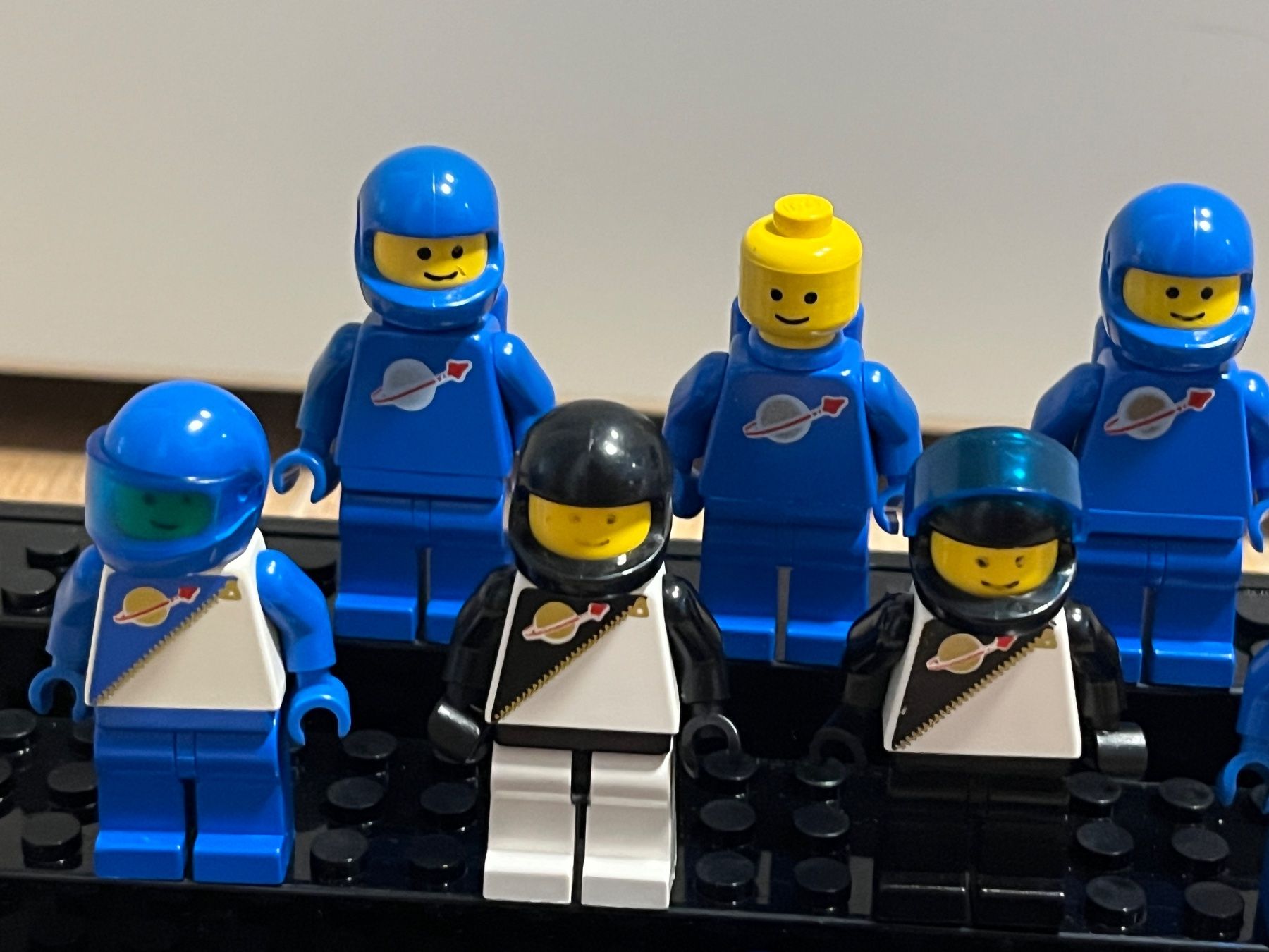 Lego Giocattoli: Lego Space Minifiguren Konvolut – Usato da Winterthur venduto da Wusa01 1