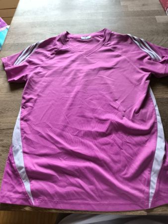 Mädchen Sportshirt Gr. ca. 140